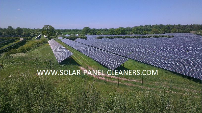 How Will Solar Panel Cleaning Develop In The UK During 2014?
